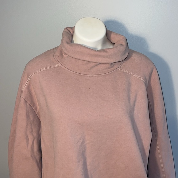 Whisper Ladies Oversized Turtleneck Sweatshirt. Medium. Pale pink - Picture 4 of 13